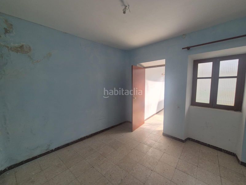 Foto b353e33e-3b1c-4db9-b08d-dde15b9f9732. Casa amb aparcament a Herencia