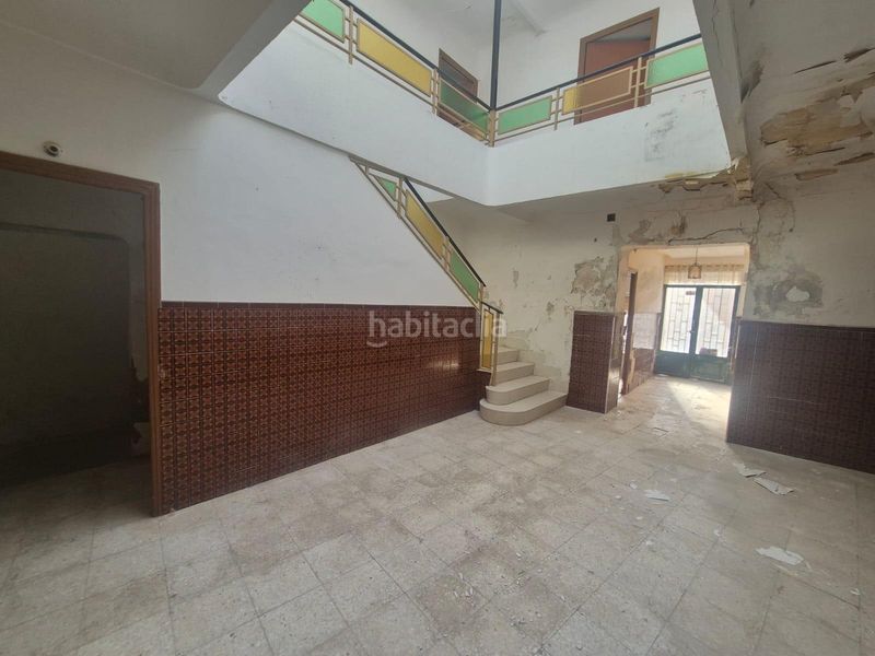Foto f58ee0b7-2a93-44fc-b163-88c48dbc9ac4. Casa amb aparcament a Herencia