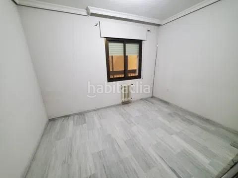 Foto a4ec2536-c2eb-4fa2-bb1d-af15bd3e937b. Piso en La Moreria Ciudad Real