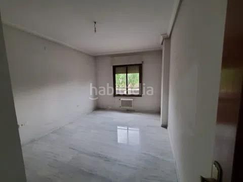 Foto f249565f-a5c1-4925-832f-34b8aa3dfceb. Piso en La Moreria Ciudad Real
