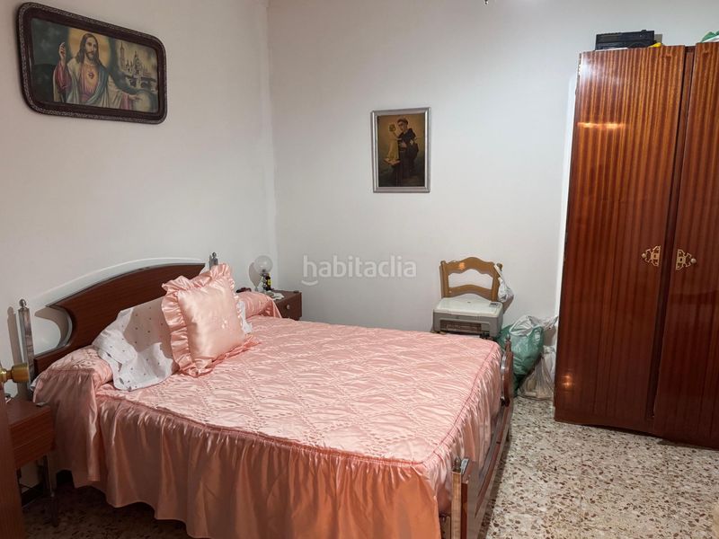 Foto bdb9c371-0dc5-4bba-b8c6-f368f7e88b84. Casa adossada a Carrizosa