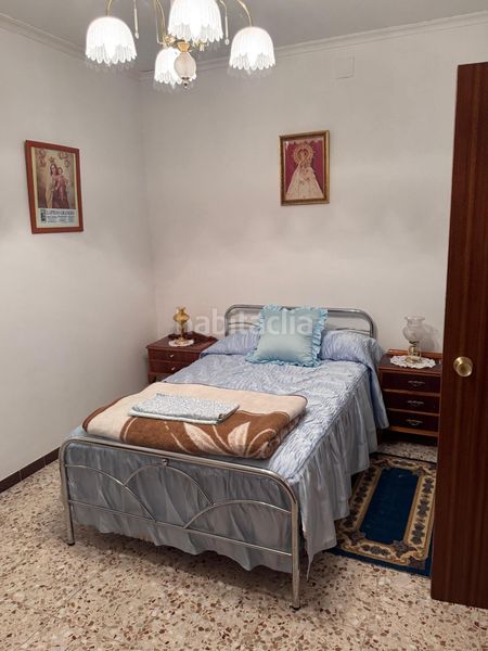 Foto df451adf-e36f-4314-a6a6-dcbb321db647. Casa adossada a Carrizosa