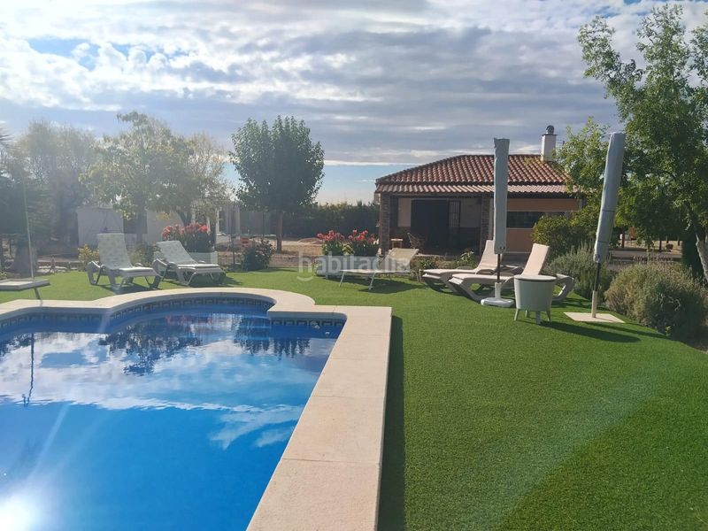 Foto 4c864f71-8c19-4a13-aa1c-a7f49f262d7f. Casa amb aparcament piscina a Área Rual - Valverde - Las Casas Ciudad Real