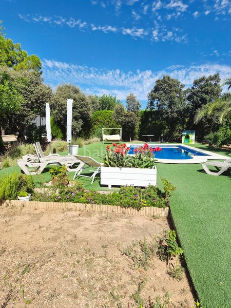 Foto 8c2b2cbd-0499-4c67-8636-c29fa733a23b. Casa amb aparcament piscina a Área Rual - Valverde - Las Casas Ciudad Real