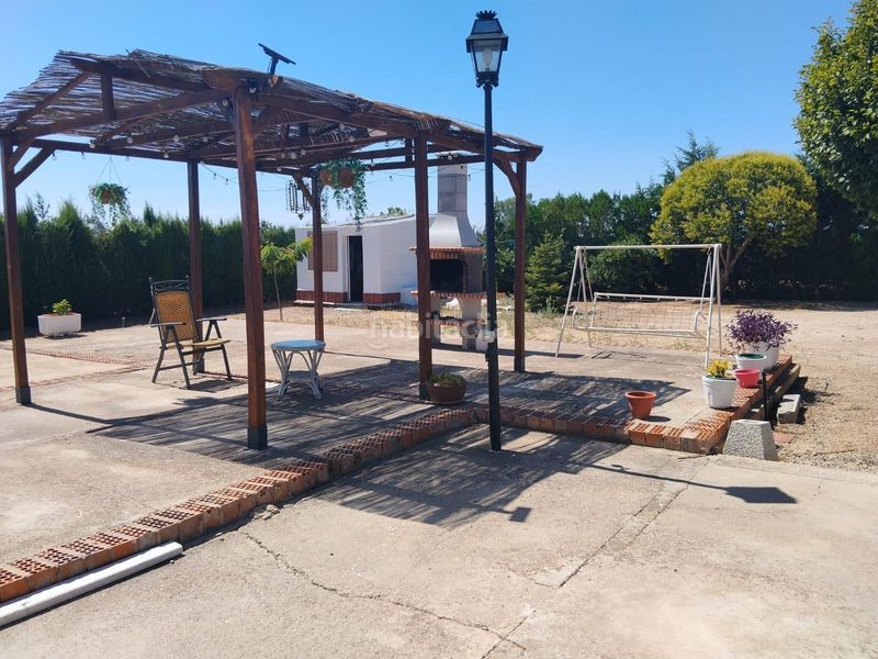 Foto d91ce747-f42a-42f7-9835-77b347069907. Casa amb aparcament piscina a Área Rual - Valverde - Las Casas Ciudad Real