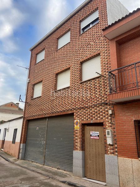 Foto 4f155950-3adf-4a80-9d91-0cfdd494b3a0. Semi detached house in calle libertad 4 in Alcolea de Calatrava