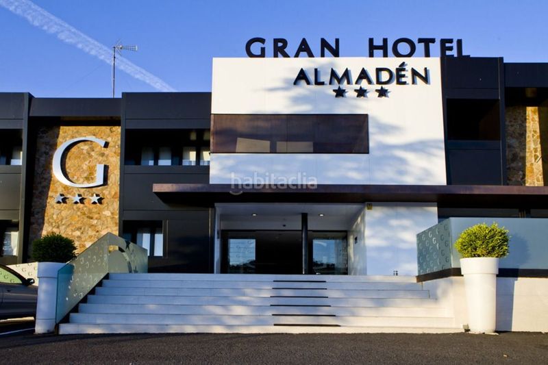 Foto d292aae9-8418-4aca-90fe-839516d010e6. Edifici a carretera comarcal Almadén a puertollano 0 a Almadén