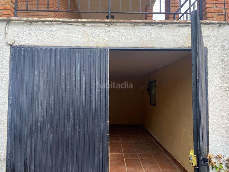 Foto 136665ed-2f5c-4728-852c-41743361fce4. Chalet en avenida yedra en Piedrabuena