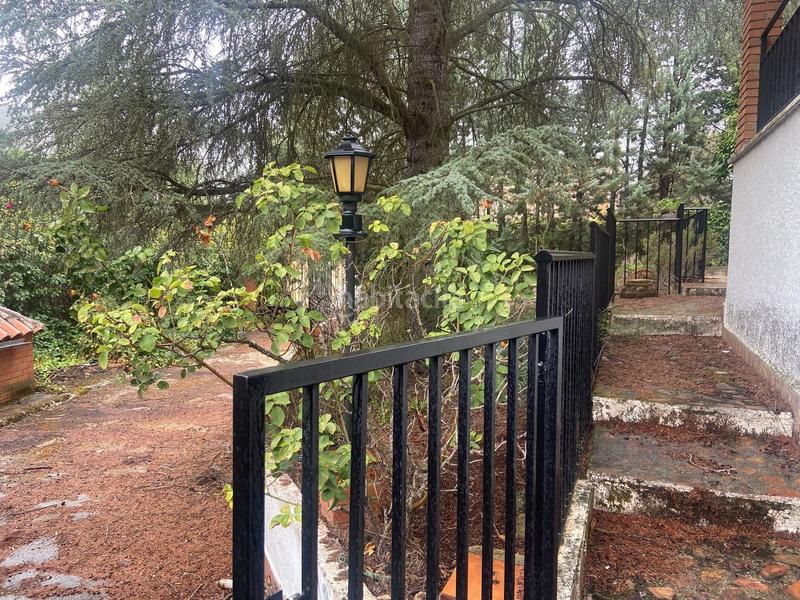 Foto 1965b97a-17ce-41c1-b1e3-62dc17857d2a. Chalet en avenida yedra en Piedrabuena