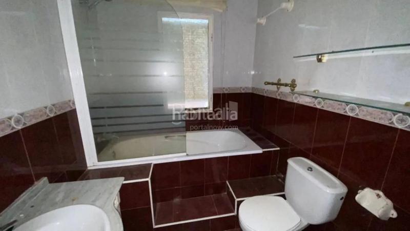 Foto 8408422f-007a-4ca7-80ab-d5e31af8bdc0. Chalet en avenida yedra en Piedrabuena