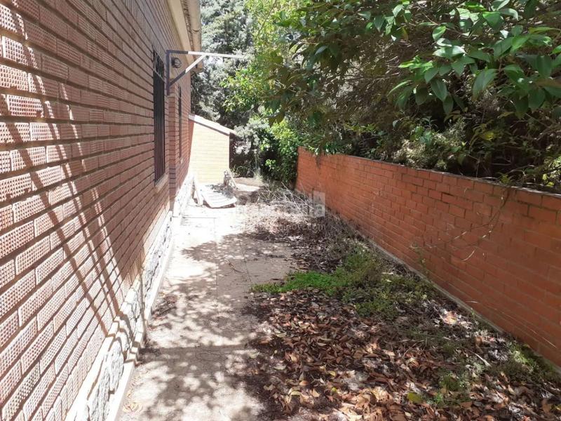 Foto 8f8f5f99-53f3-4e14-bd4e-0cdd2e1042e7. Xalet a avenida yedra a Piedrabuena