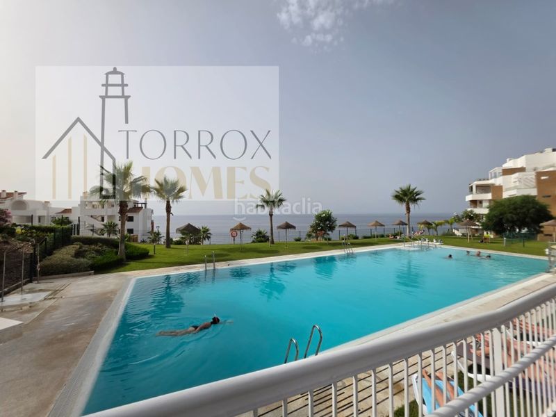 Foto 8052e3a1-d56a-4ee1-8f2f-e8d6f2e950ae. Apartament amb aparcament a El Peñoncillo Torrox