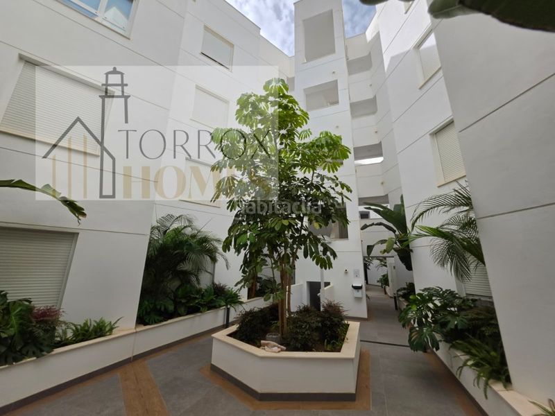 Foto d72c2449-c1c5-400a-93bc-ed5dda4a2455. Apartament amb aparcament a El Peñoncillo Torrox