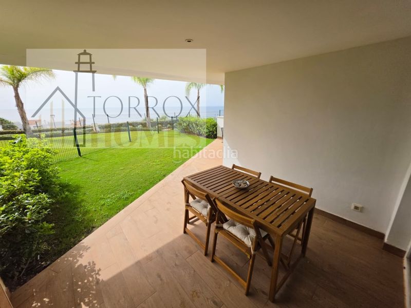 Foto f853dde9-1e3f-472e-a4d7-a90f9f94d883. Apartament amb aparcament a El Peñoncillo Torrox