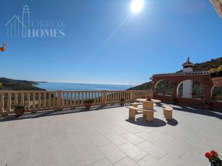 Masia  N/a. Gran casa de campo junto al mar