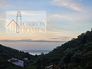 Masía  N/a. Caserón antiguo a reformar en el campo de torrox
