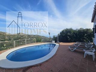 Casa  N/a. Casa de campo en venta en torrox