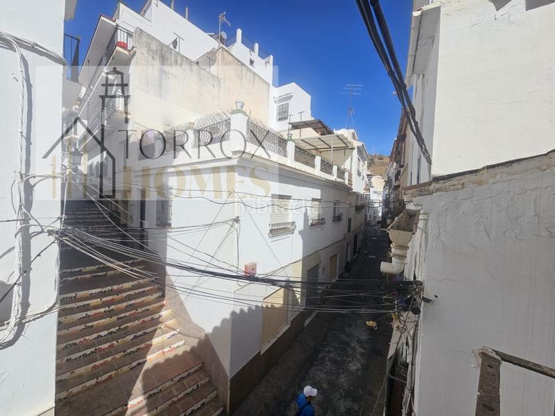 Foto 56cccd61-5968-4e61-94bf-8c3b8433c67d. Casa  pueblo con proyecto de reforma en Torrox pueblo Torrox