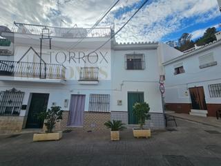 Casa  N/a. Casa de pueblo en torrox