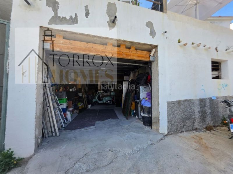 Foto 13da3e9b-a7b0-49e1-9599-14da0a668fab. Casa amb aparcament a Torrox pueblo Torrox