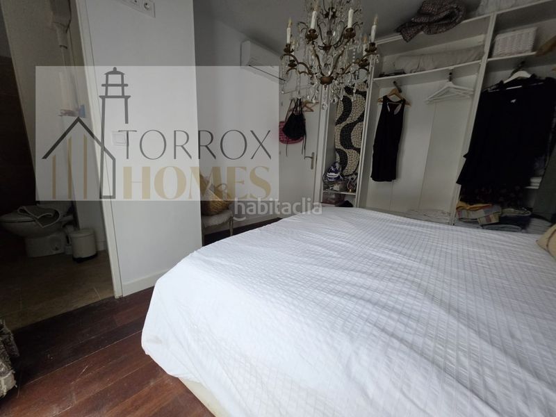 Foto 71bb72a8-1c19-47fe-9eb7-dbccf465e5d4. Casa amb aparcament a Torrox pueblo Torrox