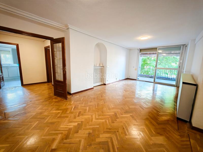 Foto 0d263115-6a62-4c16-bf85-e3ce716451a6. Etagenwohnung mit heizung parking in Aluche Madrid