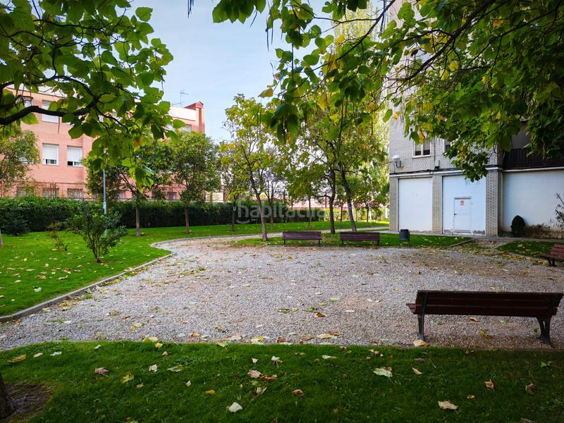 Foto 4126328a-d3c1-42c4-a68f-388bff14f397. Etagenwohnung mit heizung parking in Aluche Madrid