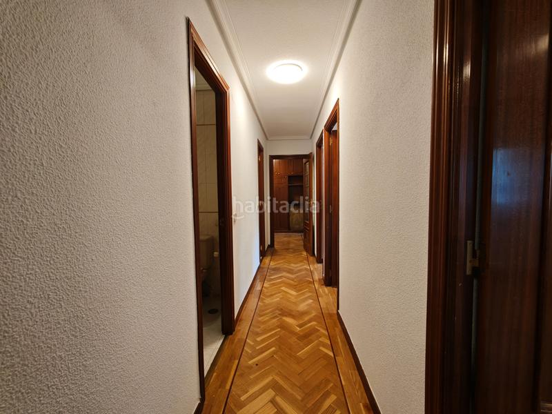 Foto 5d19b98f-9a34-425e-865c-de0ea0e40f01. Etagenwohnung mit heizung parking in Aluche Madrid