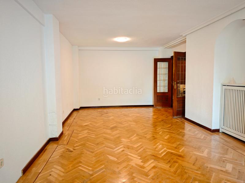 Foto 6c7beae7-ab5d-4d4c-8ea0-510b92587509. Etagenwohnung mit heizung parking in Aluche Madrid