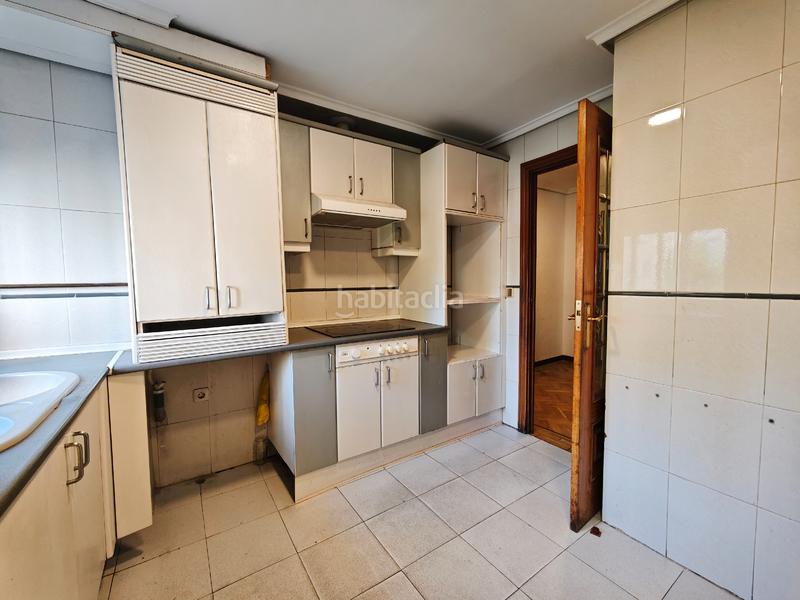 Foto effc97dc-4a9e-4096-9eb1-f2e32dde67fb. Etagenwohnung mit heizung parking in Aluche Madrid