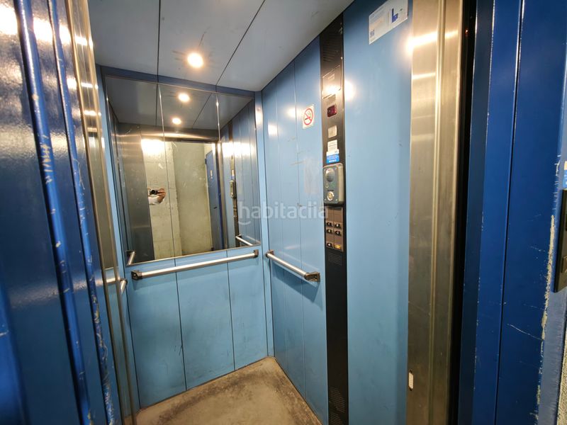 Foto e8f3d3a3-aeb2-4147-8ea6-4a04882f8f0a. Aparcament cotxe a Lucero Madrid
