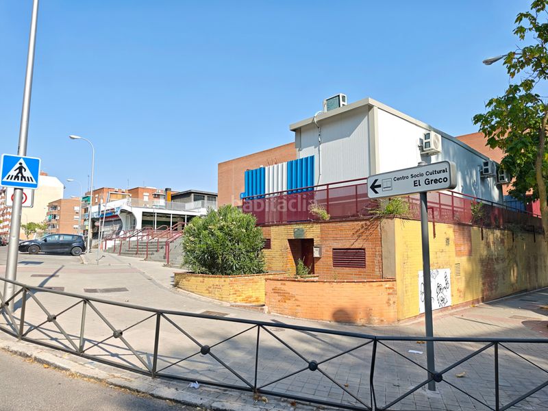 Foto ebb9d4fd-afb5-4bc5-b58a-2cdf9443c55a. Aparcament cotxe a Lucero Madrid