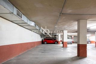 Aparcament cotxe a El Carme. Aparcamiento de 27 m2 en venta en valència