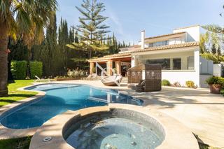 Lloguer Casa  Calle rosinyol. Casa de lujo de 366 m2 con piscina y vistas en alquiler en torre