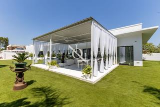 Haus in Casco Urbano. Casa de 334 m2 con vistas en venta en náquera