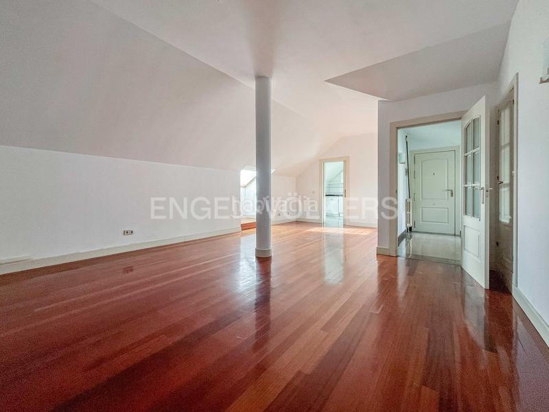 Foto f5dc530a-4af7-4439-8d01-14504eb9429c. Ático magnífico ático de lujo en castelar en Puerto Chico Santander