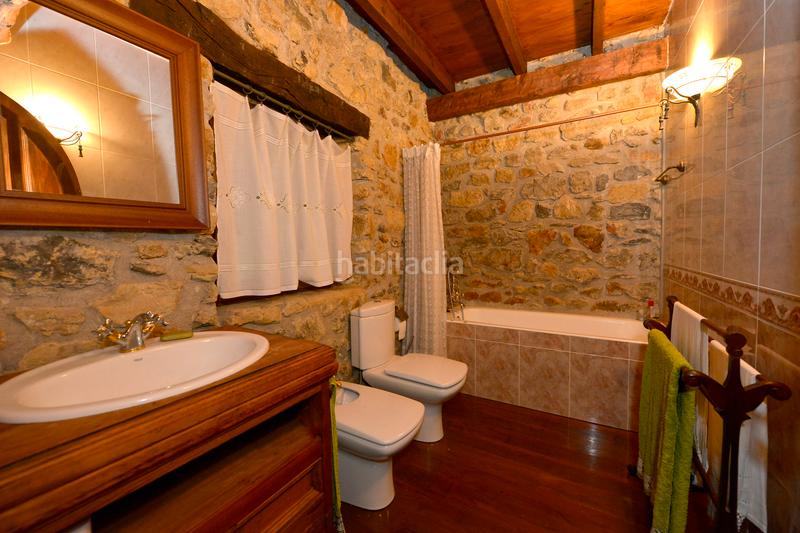 Foto 0521594d-c4a0-4b7e-9db0-611c9df07e1c. Bauernhof mit heizung parking in Voto