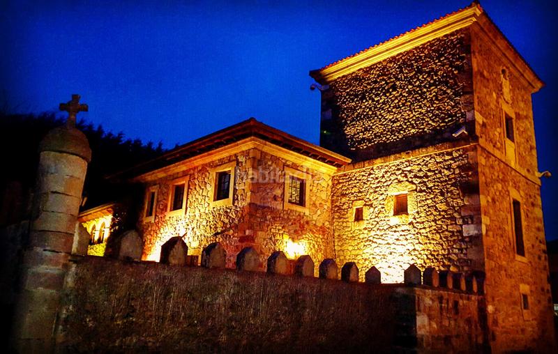 Foto c436ea56-3243-48ff-ac2f-e3b3acf8d01c. Bauernhof mit heizung parking in Voto