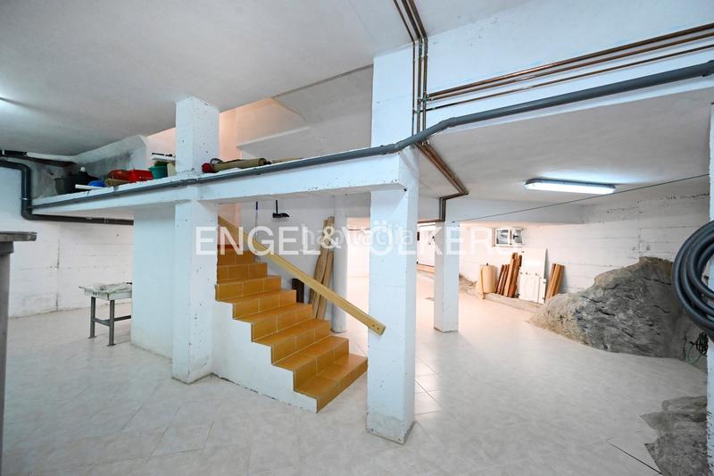 Foto 1946fe50-a8e2-4dd5-a462-be6c87ac4911. Casa excelente villa sobre el cantábrico en ría de Ajo en Bareyo