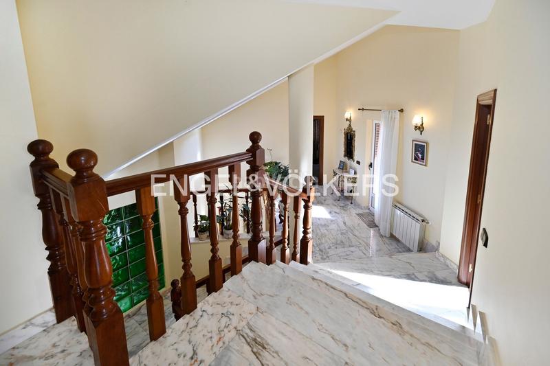 Foto 275f8d34-bcbd-4ed0-82ff-2c6b8a680ec6. Casa excelente villa sobre el cantábrico en ría de Ajo en Bareyo