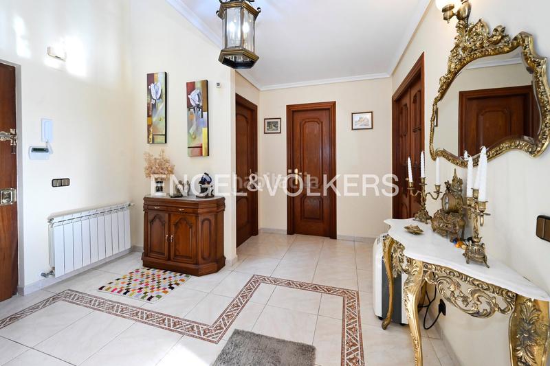 Foto 642de87c-8ec6-47d2-ab6d-c9420916a4cc. Casa excelente villa sobre el cantábrico en ría de Ajo en Bareyo