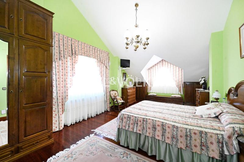 Foto eae5b05c-6510-49eb-bddb-268507f874e4. Casa excelente villa sobre el cantábrico en ría de Ajo en Bareyo