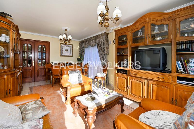 Foto f4b4ad6f-b456-40a2-b434-f7fc117ff7c5. Casa excelente villa sobre el cantábrico en ría de Ajo en Bareyo
