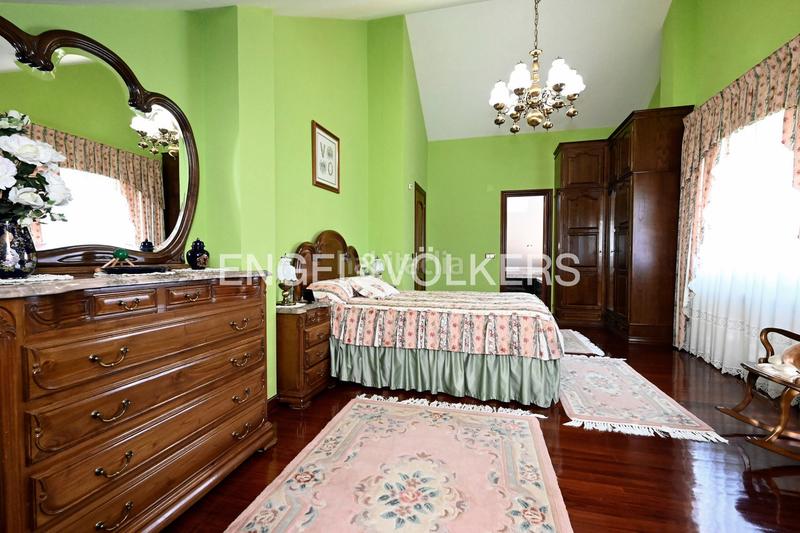 Foto ffc56ec7-bddf-4ca3-9b54-85f5352a9ccc. Casa excelente villa sobre el cantábrico en ría de Ajo en Bareyo