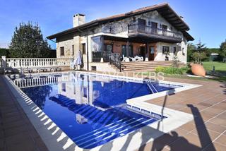 Casa  Calle murillo. Imponente chalet independiente en soto de la marina