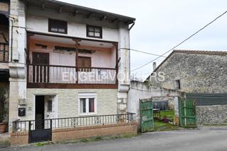 Maison jumelée  Barrio la virgen. Casa montañesa a reformar en udías