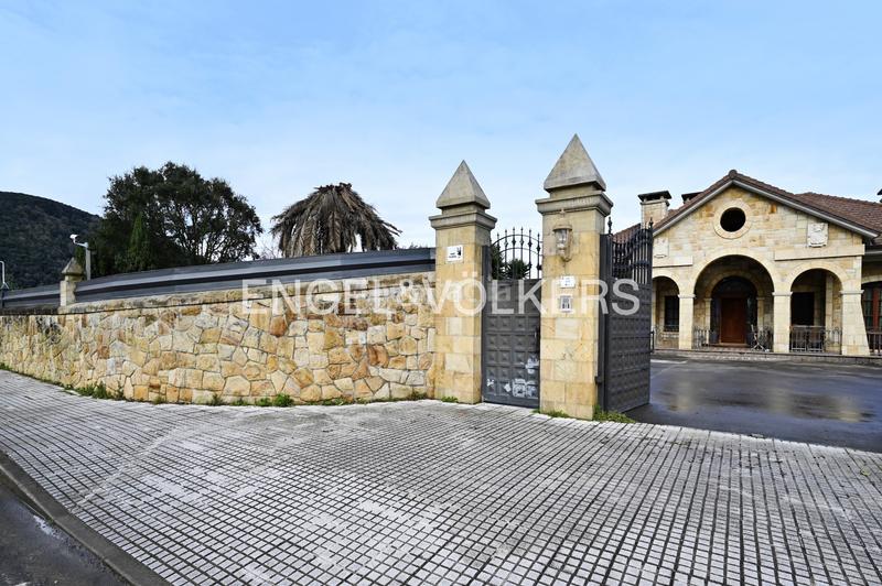 Foto 08d3f1f1-26a8-4c0c-b59c-9321804e63ad. Haus mit heizung parking in Arnuero