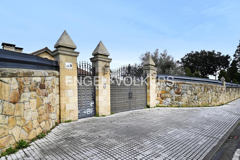 Foto 1bdf9e12-1f82-4f8e-8805-0812d54fbcb1. Haus mit heizung parking in Arnuero