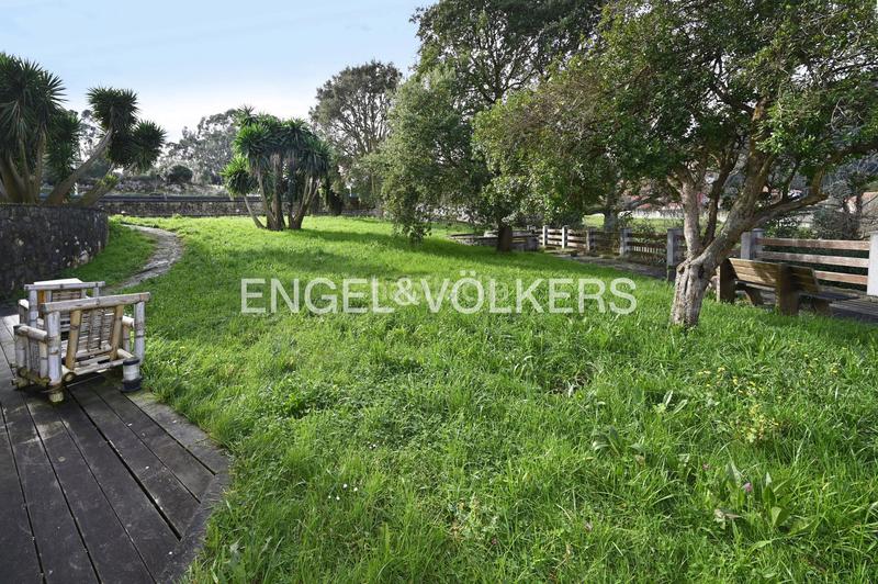 Foto 1f6f6cd0-27b1-485e-b1a5-d208cd8d6e8d. Haus mit heizung parking in Arnuero