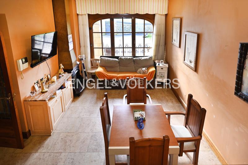 Foto ac42c70a-551a-4471-aab4-806403545a40. Haus mit heizung parking in Arnuero